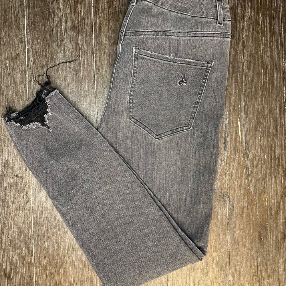 Express Gray Cropped Jeans